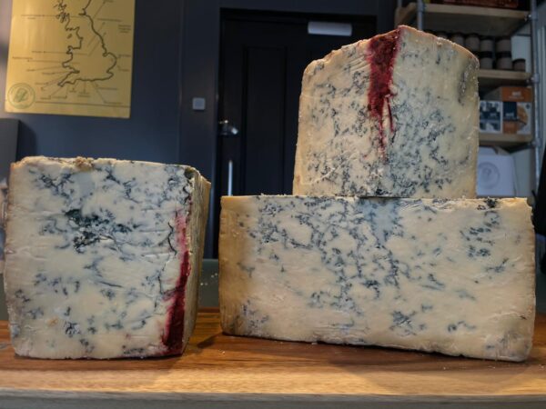 (Oak) Barrel-Aged Negroni Infused Stilton - Image 2
