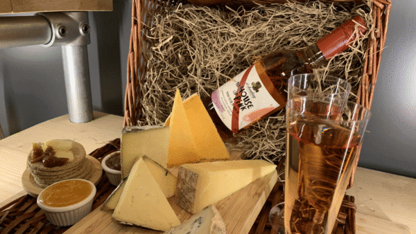 The Cheesemonger's Picnic Basket - Image 3